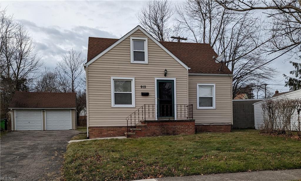 912 Clinton Ave, South Euclid, OH 44121 House Rental in South Euclid