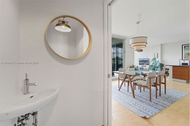 Building Photo - 3451 NE 1st Ave