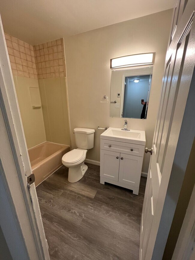 Foto del edificio - 3 bedroom Townhouse - Northampton School District