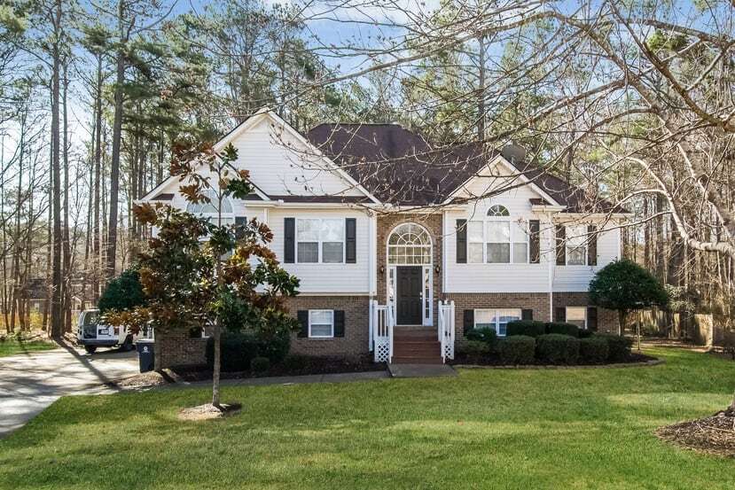 Primary Photo - 19 Enclave Way