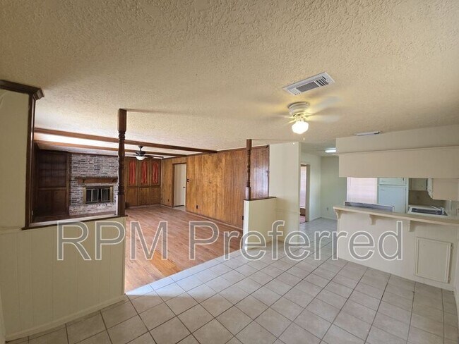 Building Photo - 7623 Kleingreen Ln