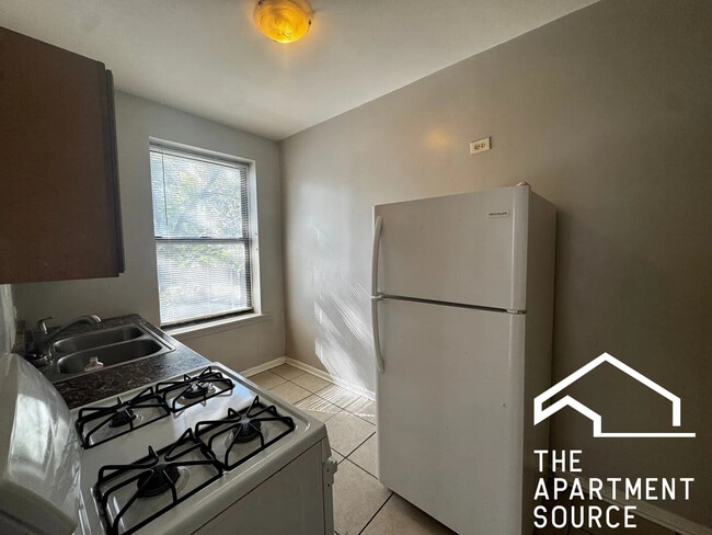 Foto del edificio - 7658 S Marquette Ave