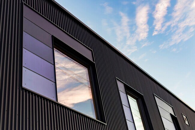 Building Photo - 1614 6th Ave