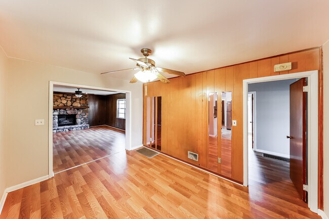 Foto del edificio - Cute Adamsville Home