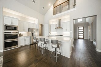 Building Photo - 15634 Tea Tree Rd