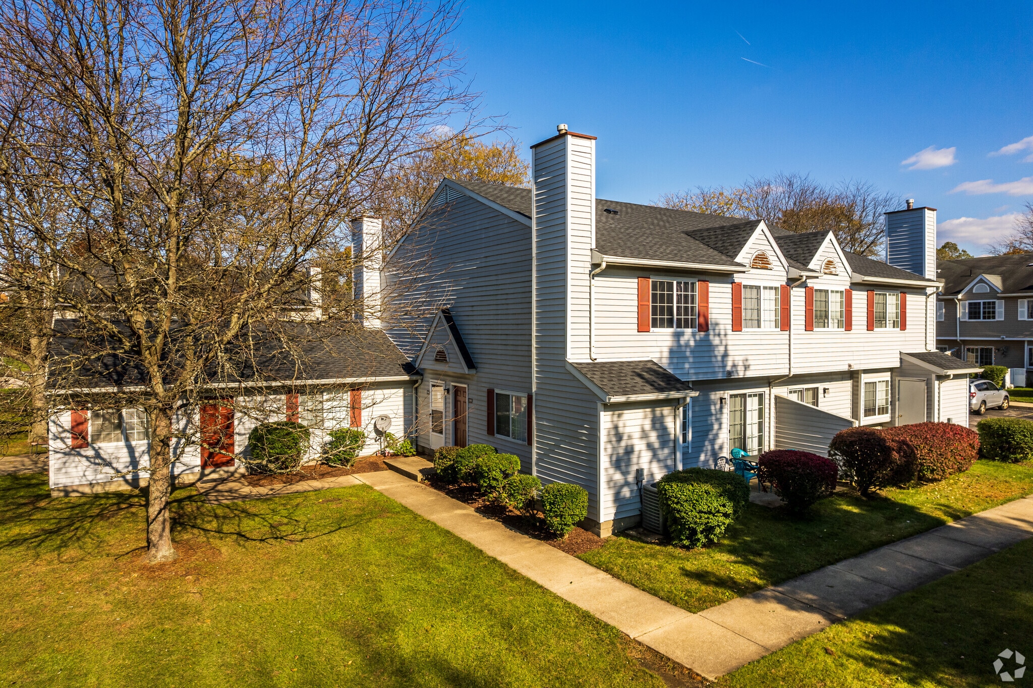 Hunters Lake Apartments – photo 1