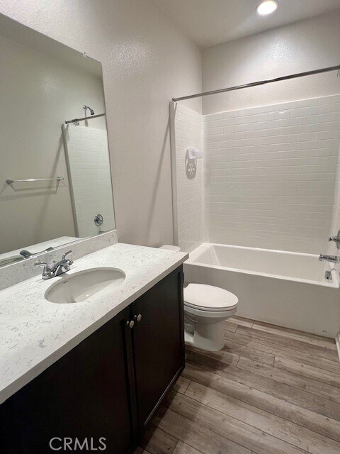 Foto del edificio - 1558 Babbling Brook Pl