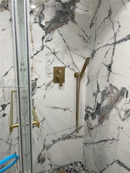 Foto del edificio - 2845 NE 185th St