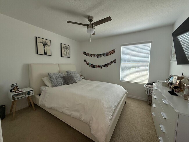 Foto del edificio - 7664 Fairgrove Ave