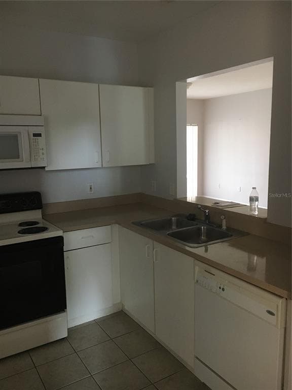 Building Photo - 533 Villa Del Sol Cir