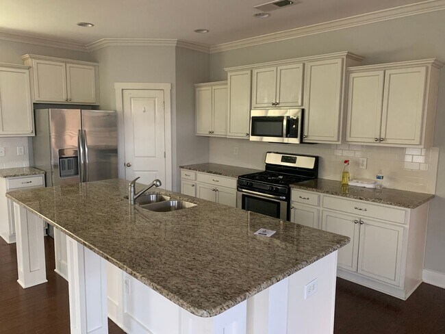 Foto del edificio - Well Maintained 3 Bedroom Home in The Pres...