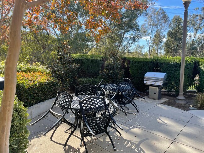 Foto del edificio - 1379 Cattail Ct