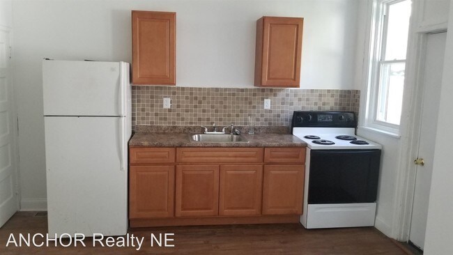Building Photo - 3 br, 1.5 bath House - 1204 S Edgewood St