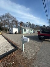 Building Photo - 820 Jane Dr