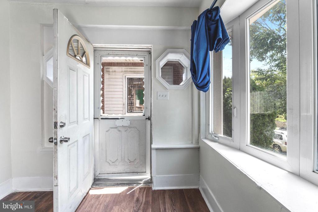 Foto principal - 877 Foulkrod St