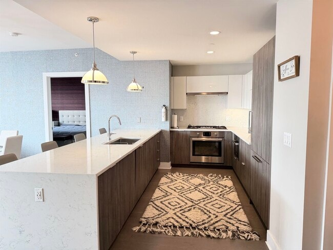 Building Photo - 9 Ave at Port Imperial