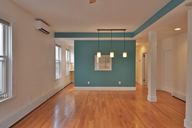 Building Photo - 84 Tremont St