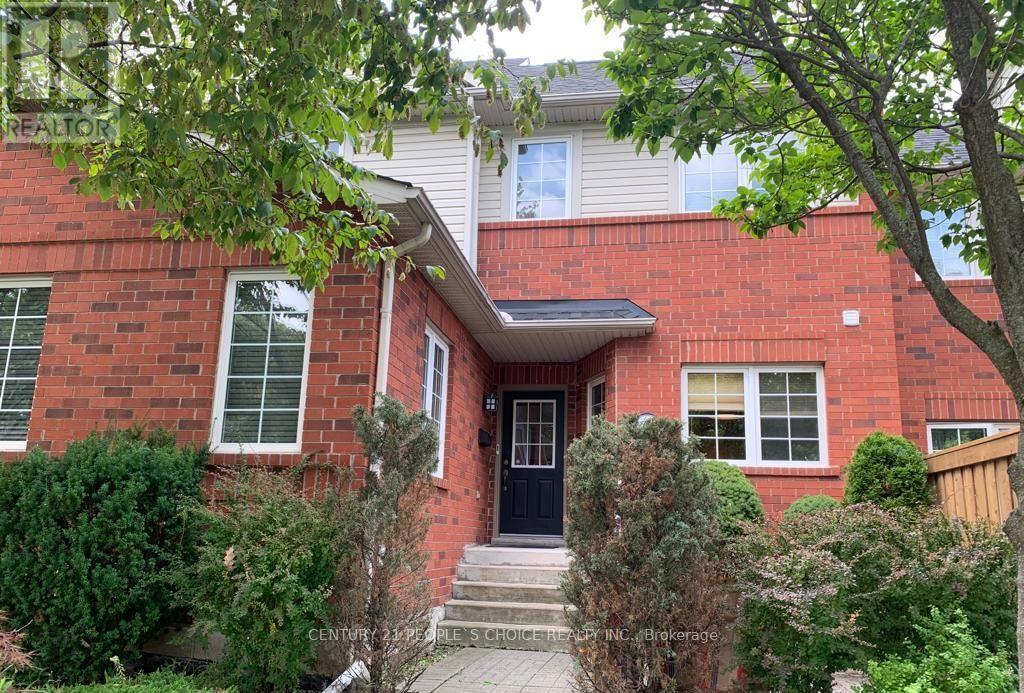 Photo principale - 100-100 Beddoe Dr