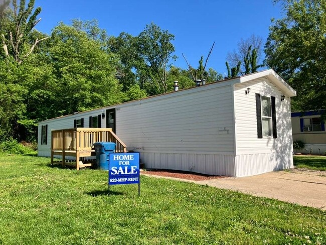 Building Photo - 44 Deerwood Park
