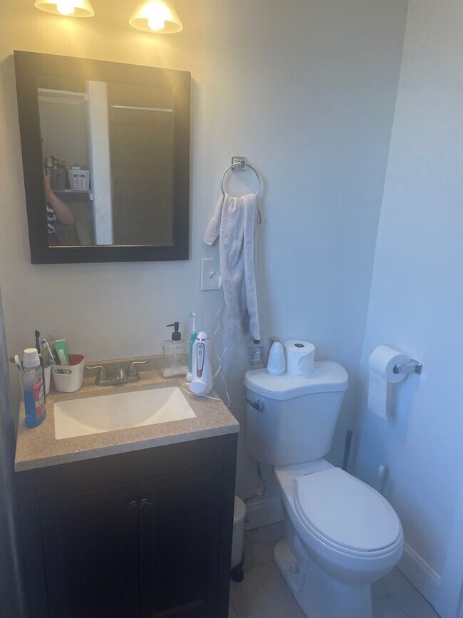 Building Photo - ALLSTON ONE BED!!!!