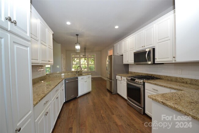 Building Photo - 1288 Fern Hill Rd