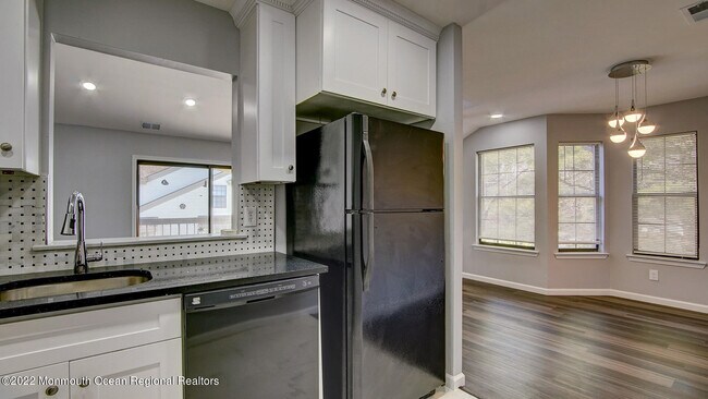 Foto del edificio - 203 Sunshine Ct