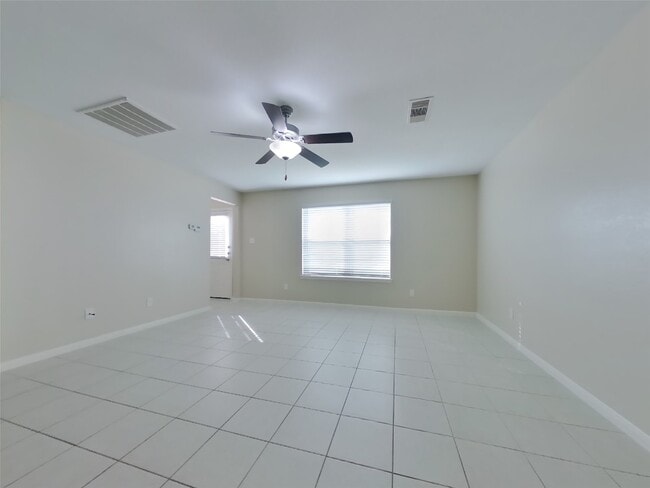 Foto del edificio - 680 Totem Trail Dr