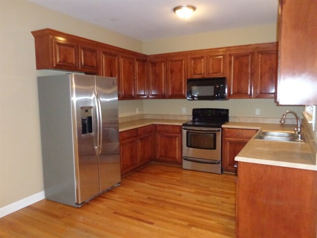 Building Photo - 922 Stewart Valley Dr