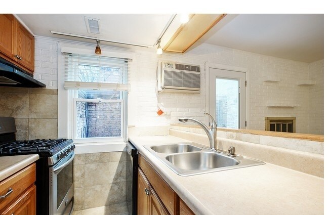 Foto del edificio - 455 W Grant Pl