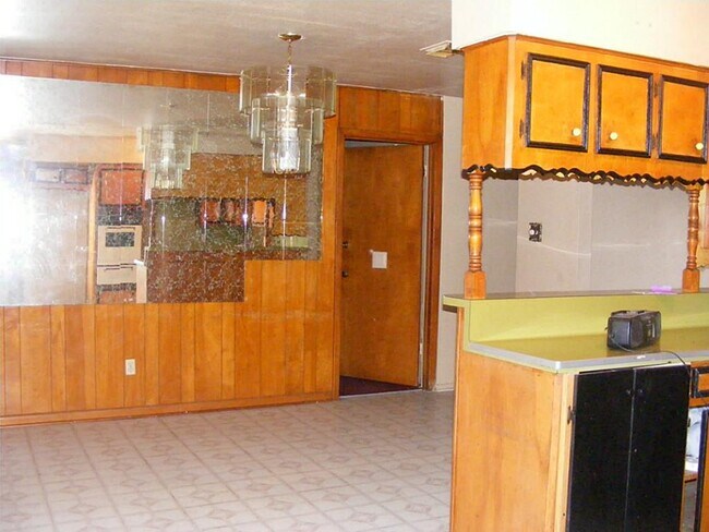 Building Photo - 4210 Dalmatian Dr