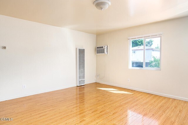 Building Photo - 5064 N Maywood Ave