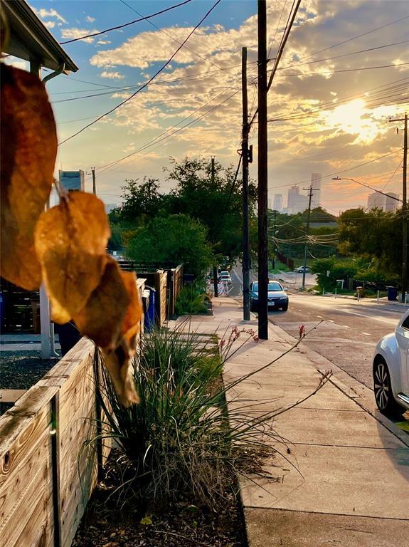 Foto del edificio - 1148 Northwestern Ave