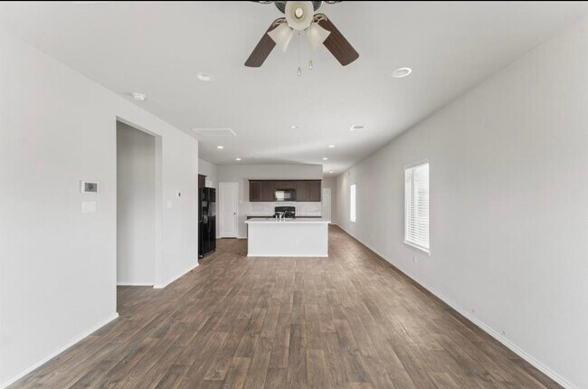 Foto del edificio - 23322 Pelham Prairie Ln
