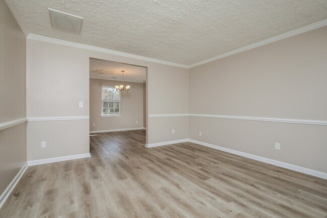 Foto del edificio - 209 Mingocrest Dr