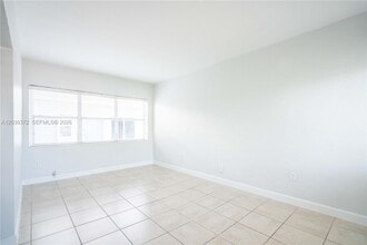 Building Photo - 8315 Byron Ave