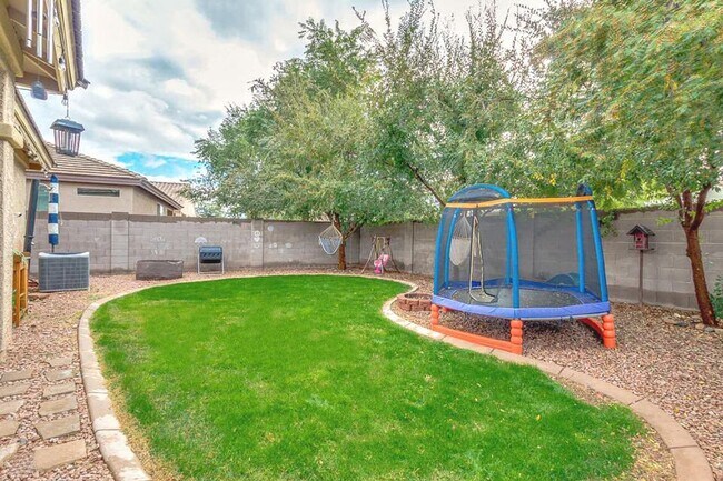 Building Photo - POWER RANCH SINGLE LEVEL 3 BEDROOM HOME