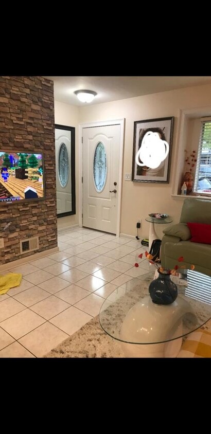 Primary Photo - 703 Orchard Meadows Dr N
