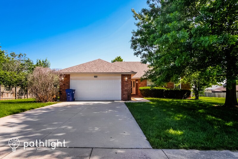 Foto principal - 3702 West Riverside Street, Springfield, M...