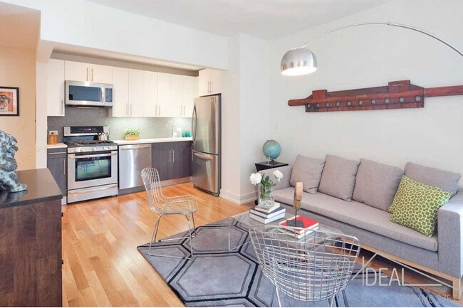 Building Photo - 2 bedroom in Brooklyn NY 11211