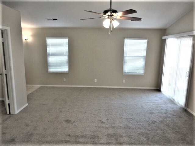 Foto del edificio - 736 Autumn Meadows Dr