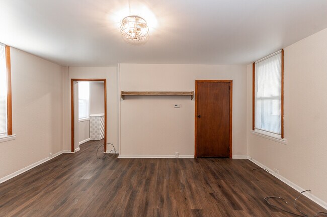 Foto del edificio - 217 Kaercher St