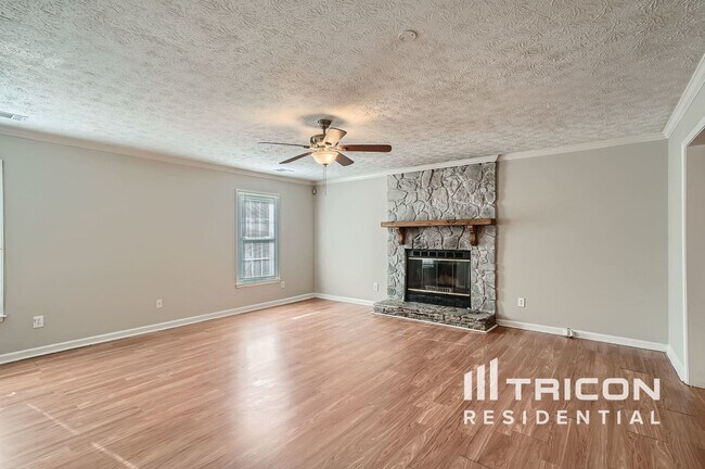 Building Photo - 2790 Spring Ridge Cir