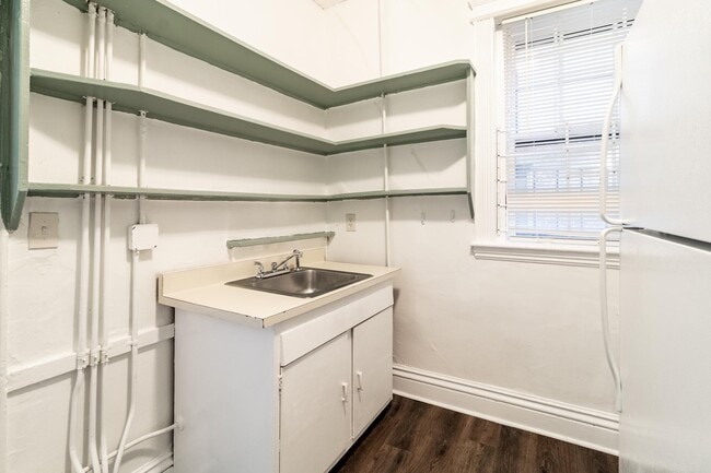 Building Photo - 29 Queensberry St