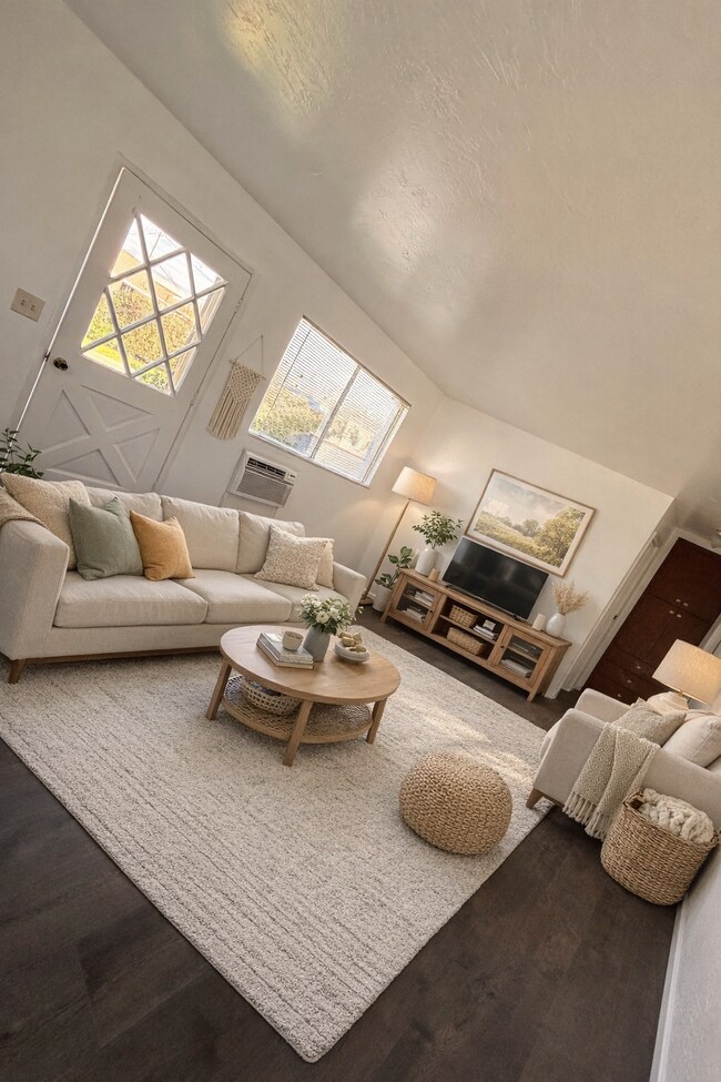 Foto del edificio - 3224 Berg Ave