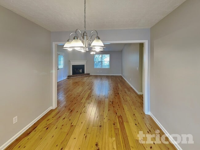 Building Photo - 119 Bradford Cir