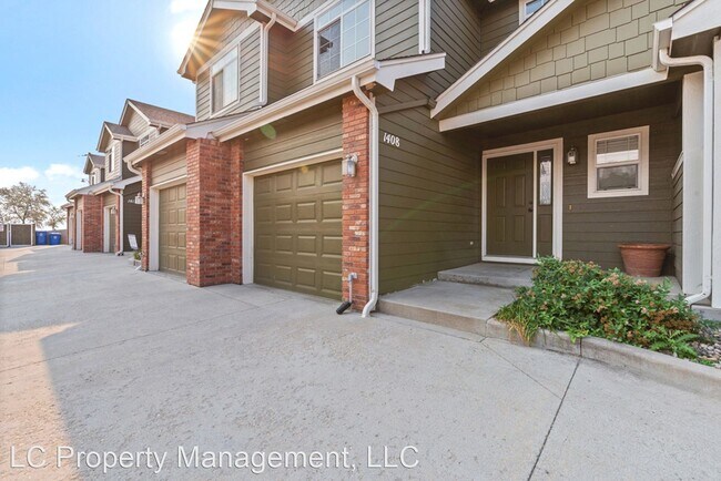 Building Photo - 3 br, 3.5 bath House - 1408 S California Ave