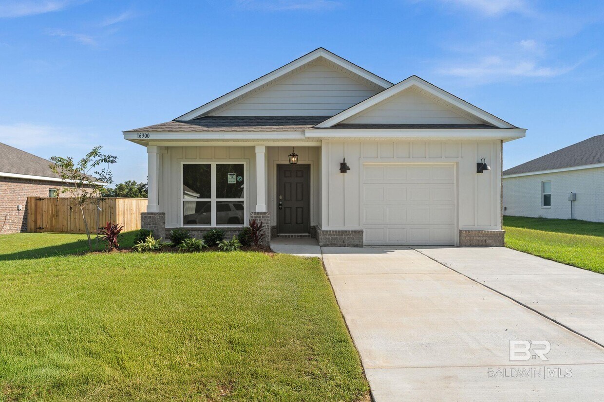 Foto principal - 16300 Tigris Dr