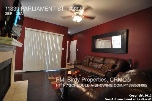 Foto del edificio - 11839 Parliament St