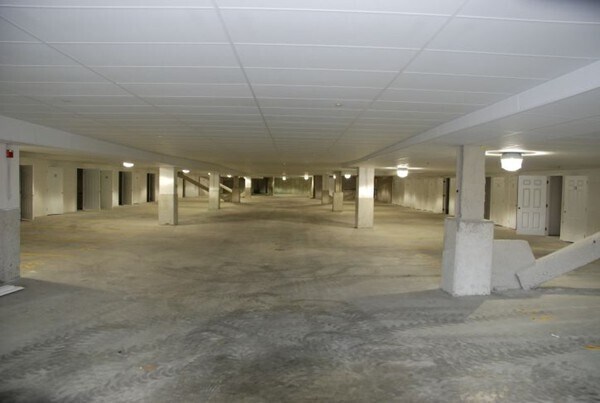Foto del edificio - 120 Wyllis Ave