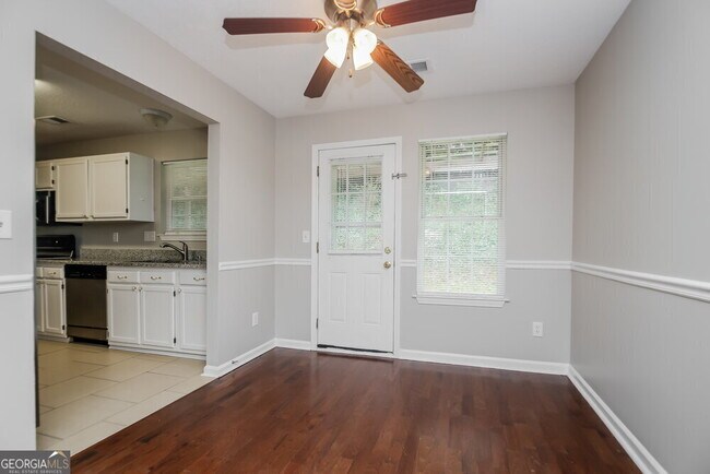 Foto del edificio - 2415 Serenity Way NW